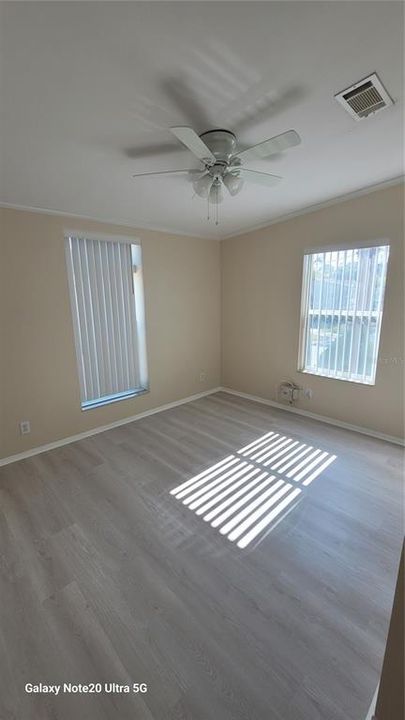 For Rent: $1,800 (3 beds, 2 baths, 1424 Square Feet)