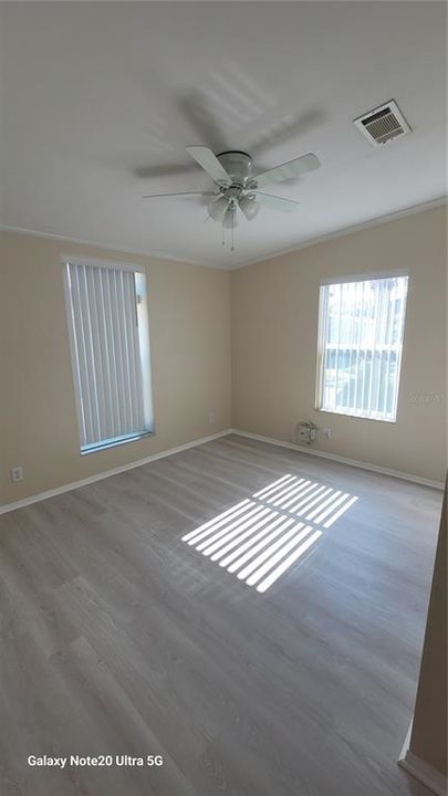 For Rent: $1,800 (3 beds, 2 baths, 1424 Square Feet)