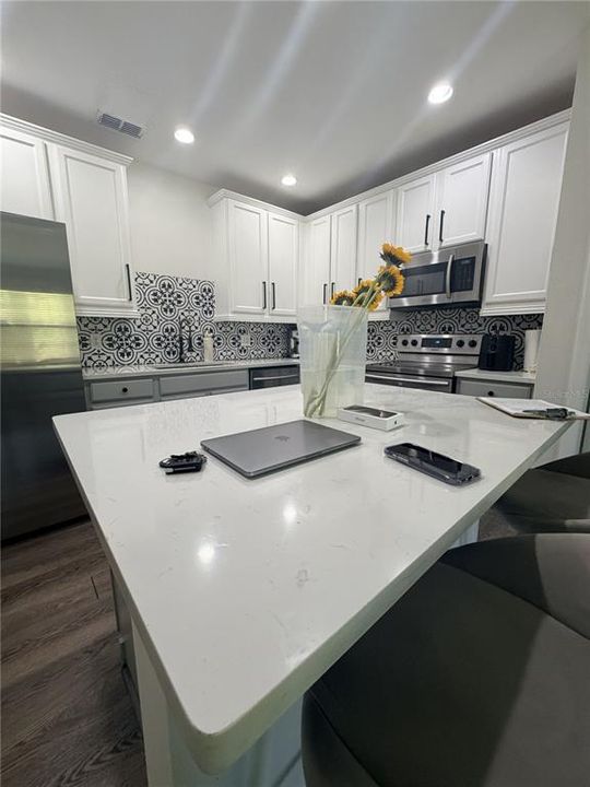 待售: $336,900 (3 贝兹, 2 浴室, 1656 平方英尺)