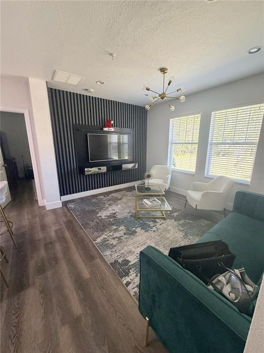 待售: $336,900 (3 贝兹, 2 浴室, 1656 平方英尺)