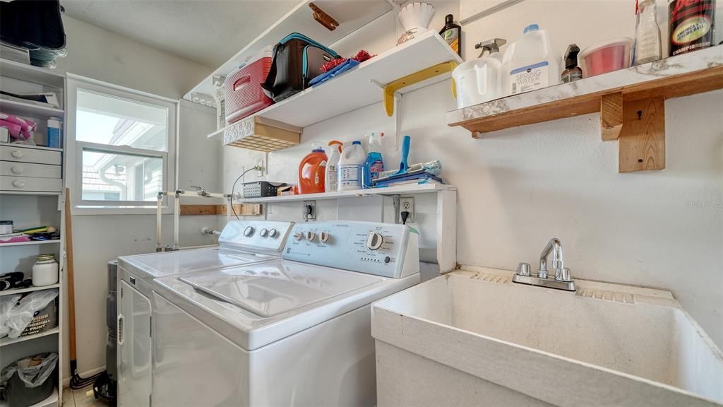 For Rent: $2,950 (2 beds, 2 baths, 1209 Square Feet)