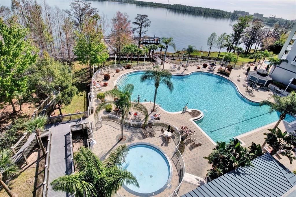 待售: $238,500 (1 贝兹, 2 浴室, 798 平方英尺)