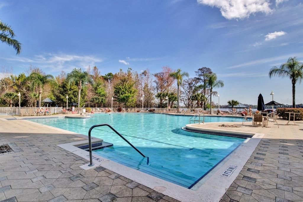 待售: $238,500 (1 贝兹, 2 浴室, 798 平方英尺)