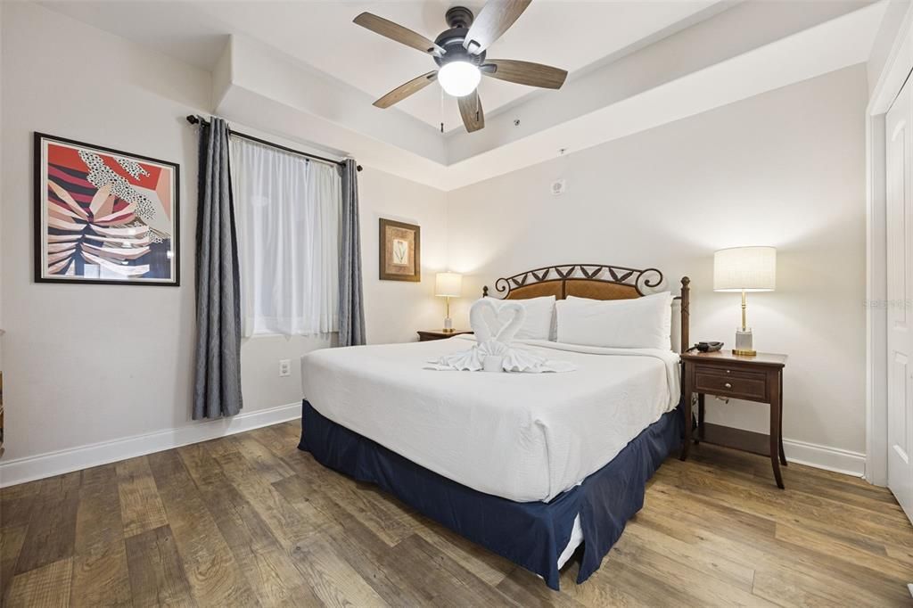 待售: $238,500 (1 贝兹, 2 浴室, 798 平方英尺)