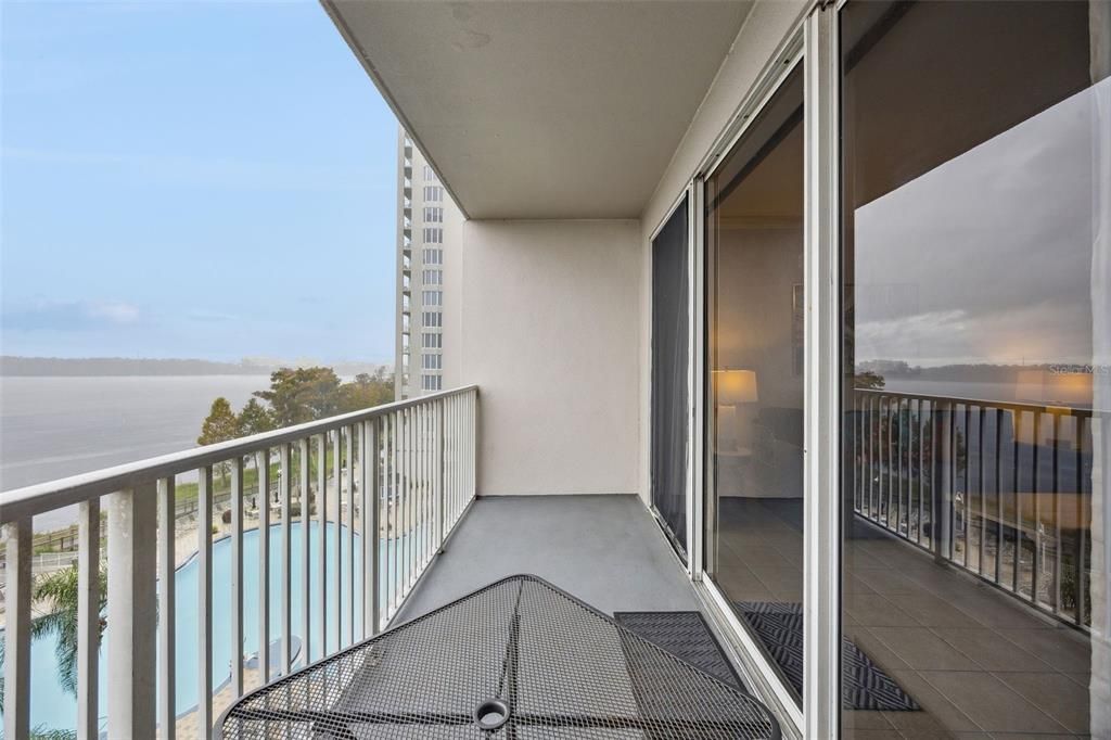 待售: $238,500 (1 贝兹, 2 浴室, 798 平方英尺)