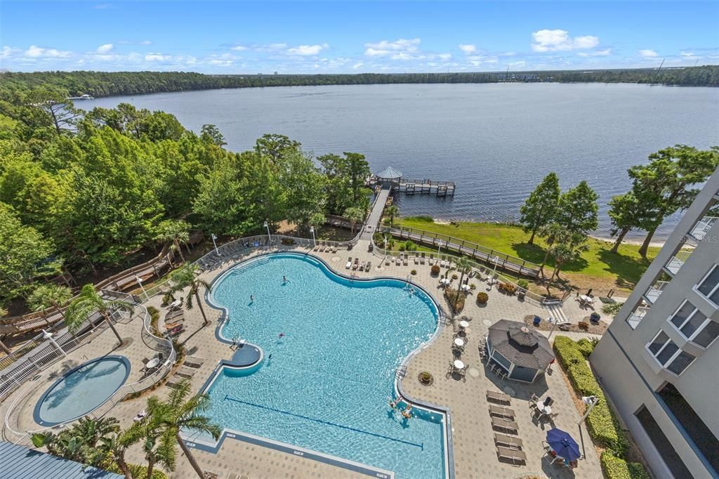 待售: $238,500 (1 贝兹, 2 浴室, 798 平方英尺)