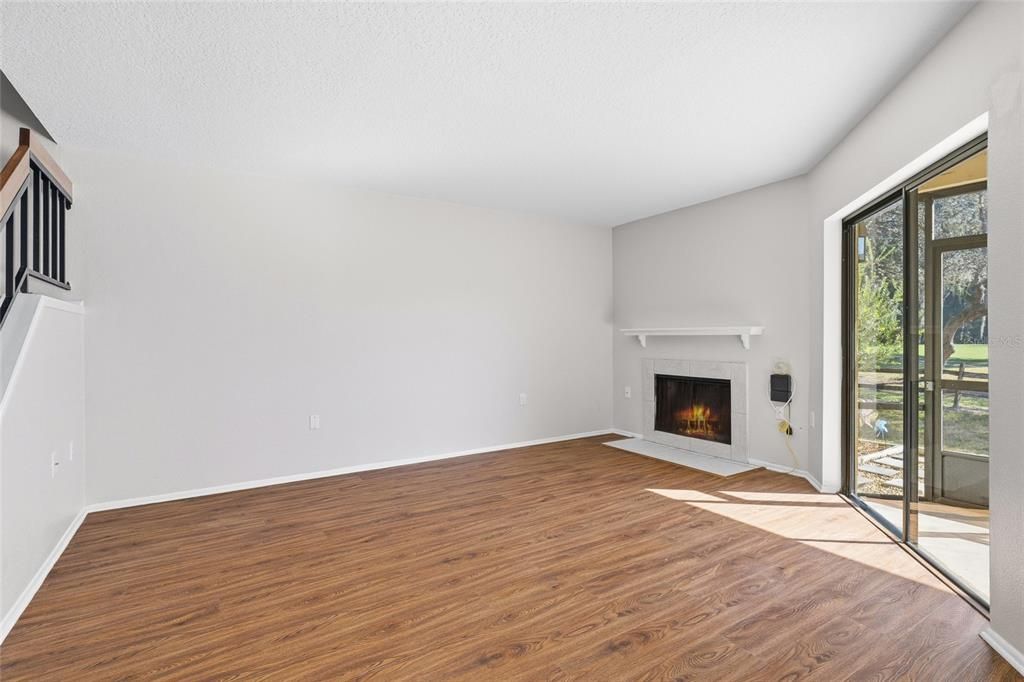 For Sale: $324,000 (3 beds, 2 baths, 1313 Square Feet)