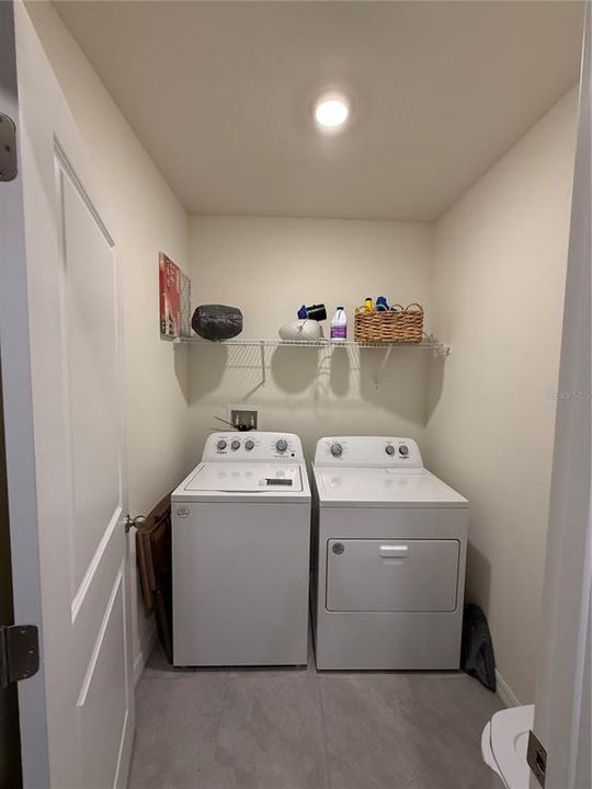 For Sale: $410,000 (3 beds, 2 baths, 1690 Square Feet)