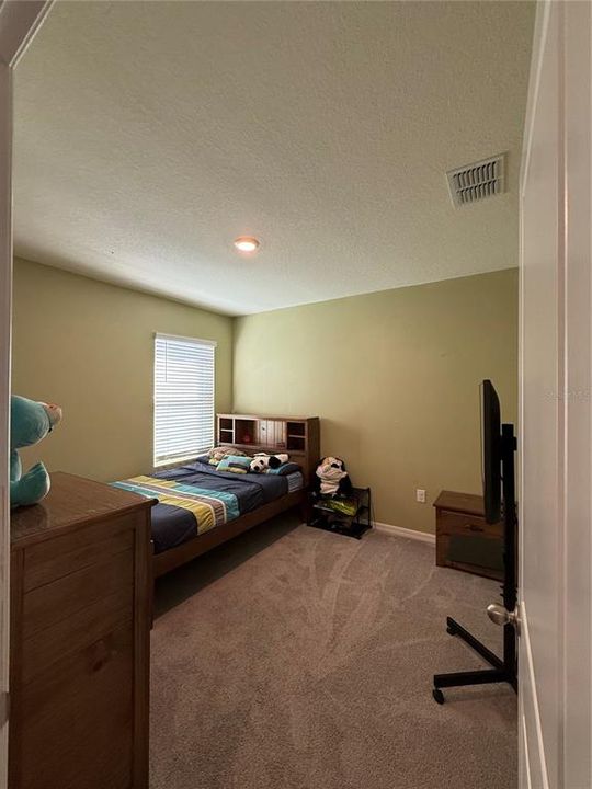 For Sale: $410,000 (3 beds, 2 baths, 1690 Square Feet)