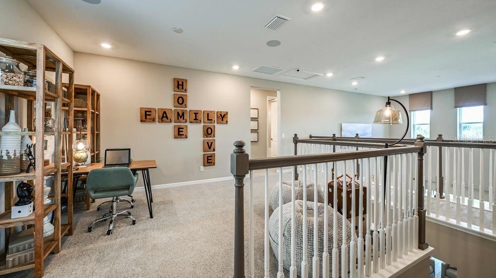 For Sale: $491,999 (4 beds, 3 baths, 2600 Square Feet)