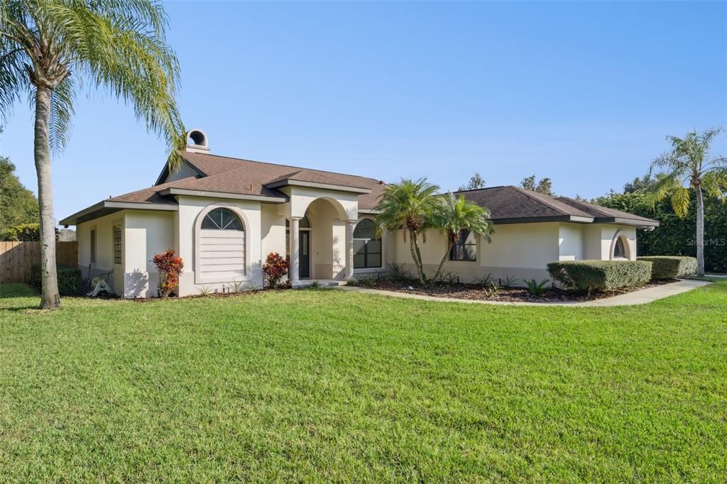 For Sale: $489,900 (4 beds, 2 baths, 2160 Square Feet)