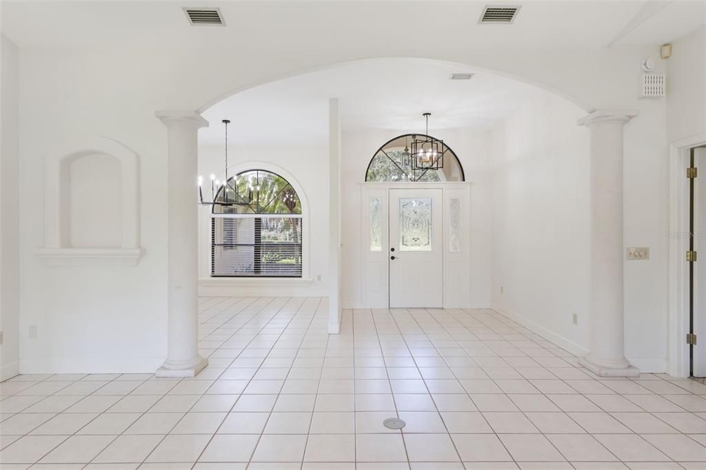 For Sale: $489,900 (4 beds, 2 baths, 2160 Square Feet)