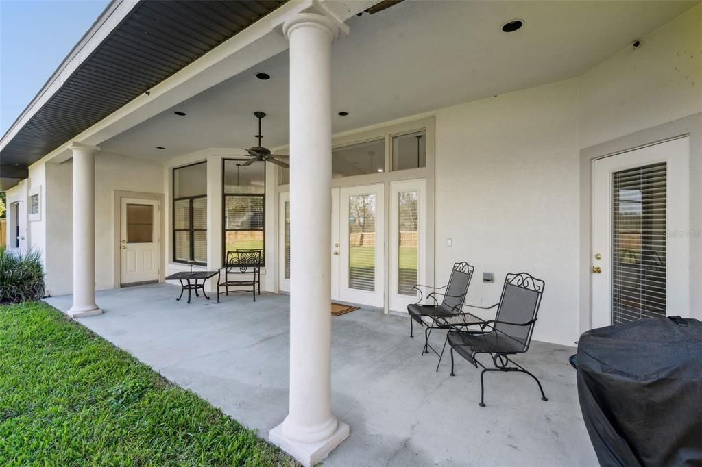 For Sale: $489,900 (4 beds, 2 baths, 2160 Square Feet)