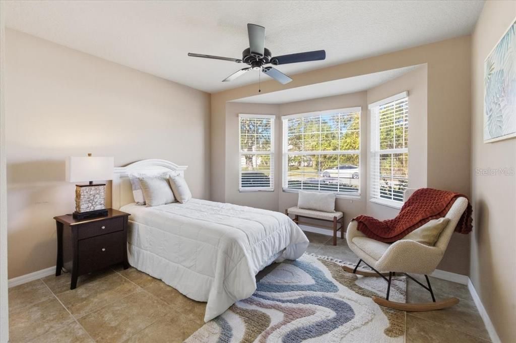 For Sale: $399,900 (3 beds, 2 baths, 1572 Square Feet)