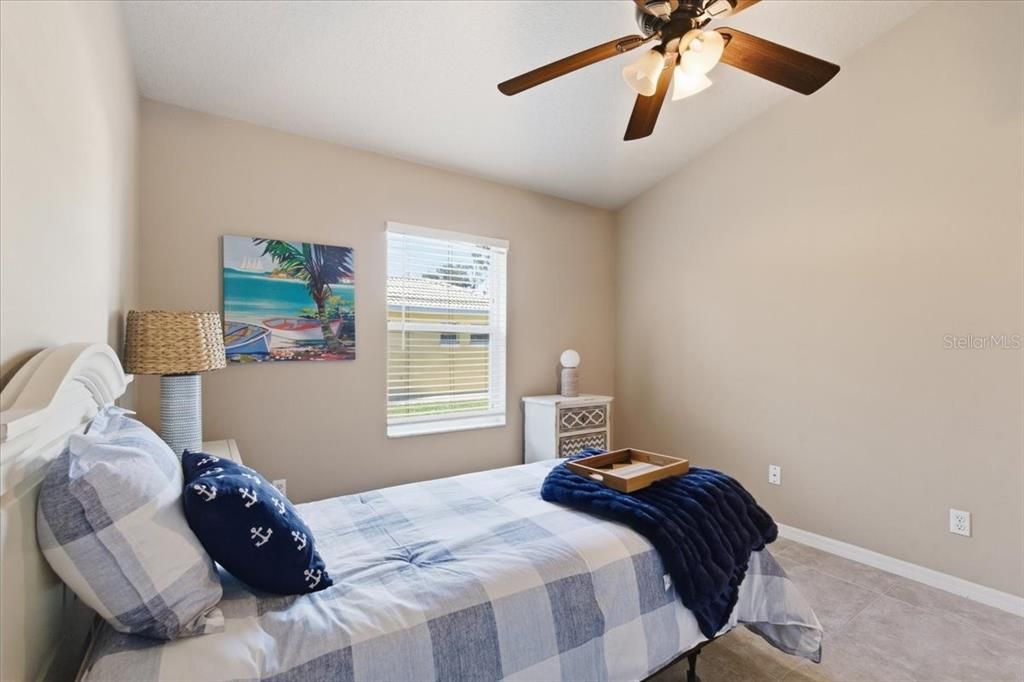 For Sale: $399,900 (3 beds, 2 baths, 1572 Square Feet)