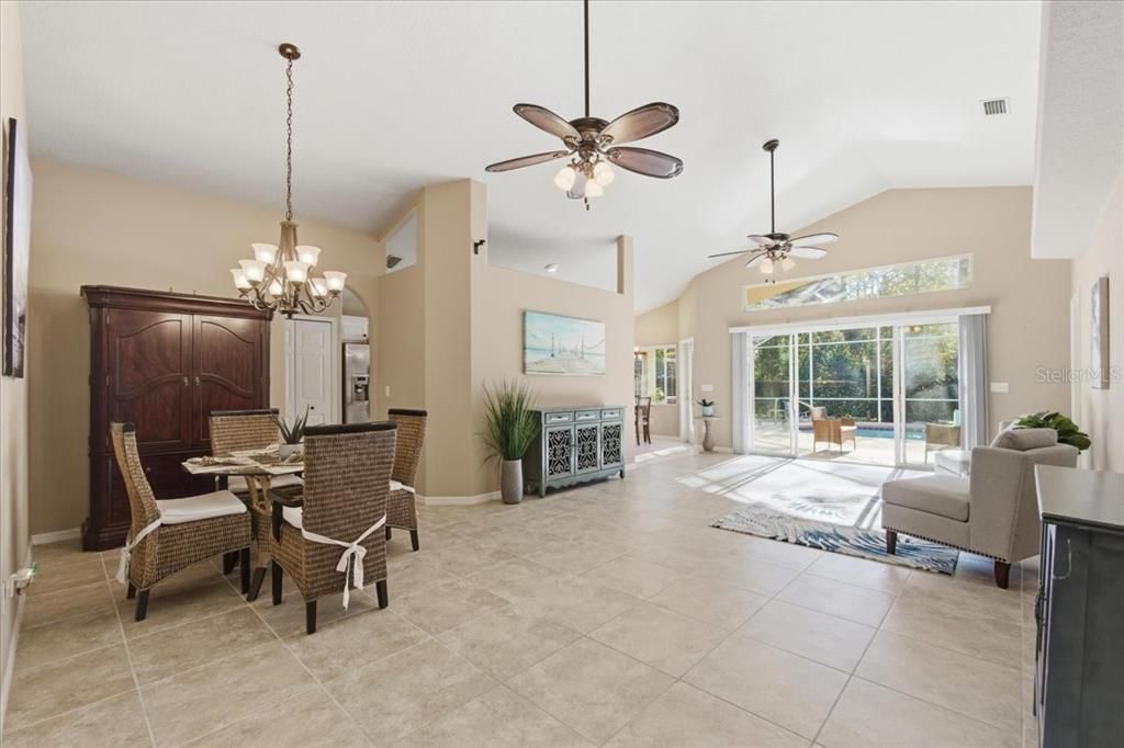 For Sale: $399,900 (3 beds, 2 baths, 1572 Square Feet)