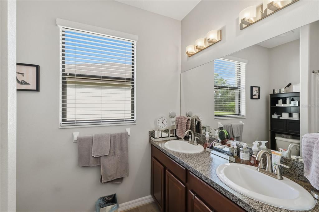 На продажу: $420,000 (4 спален, 3 ванн, 2272 Квадратных фут)