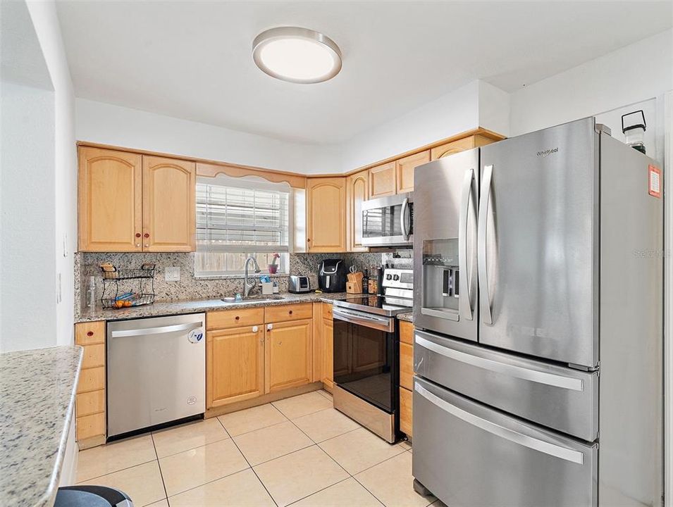 出租: $2,250 (3 贝兹, 2 浴室, 1620 平方英尺)