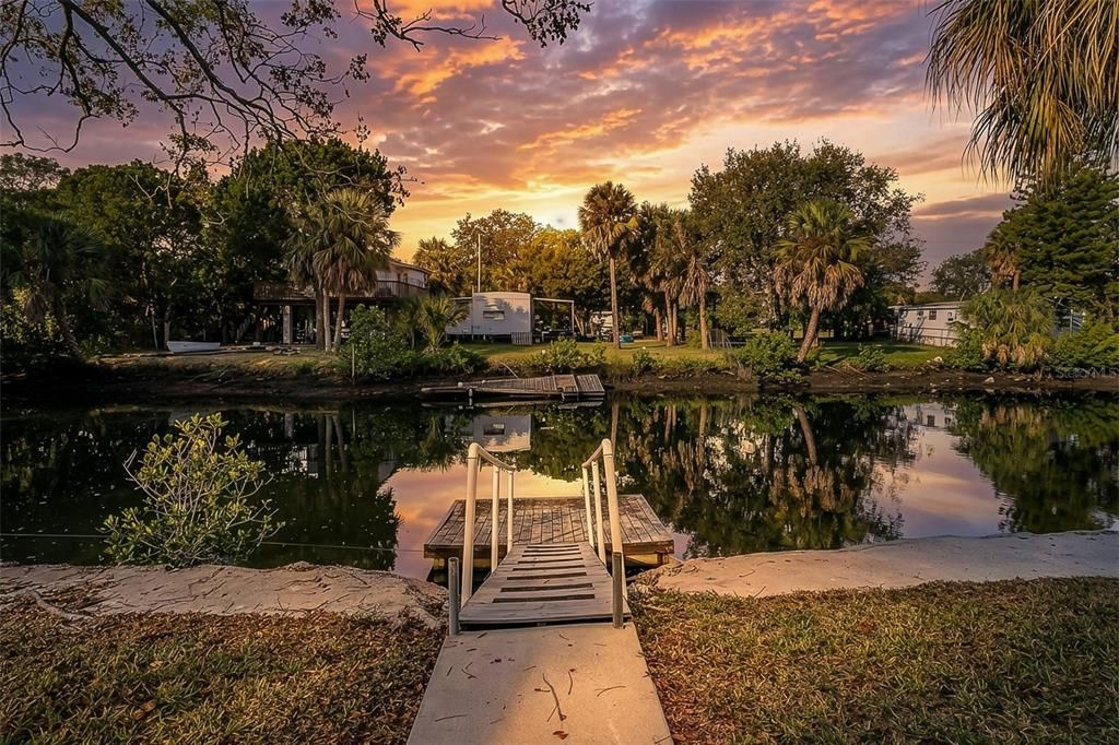 For Rent: $1,975 (2 beds, 1 baths, 672 Square Feet)