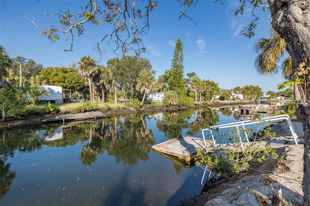 For Rent: $1,975 (2 beds, 1 baths, 672 Square Feet)