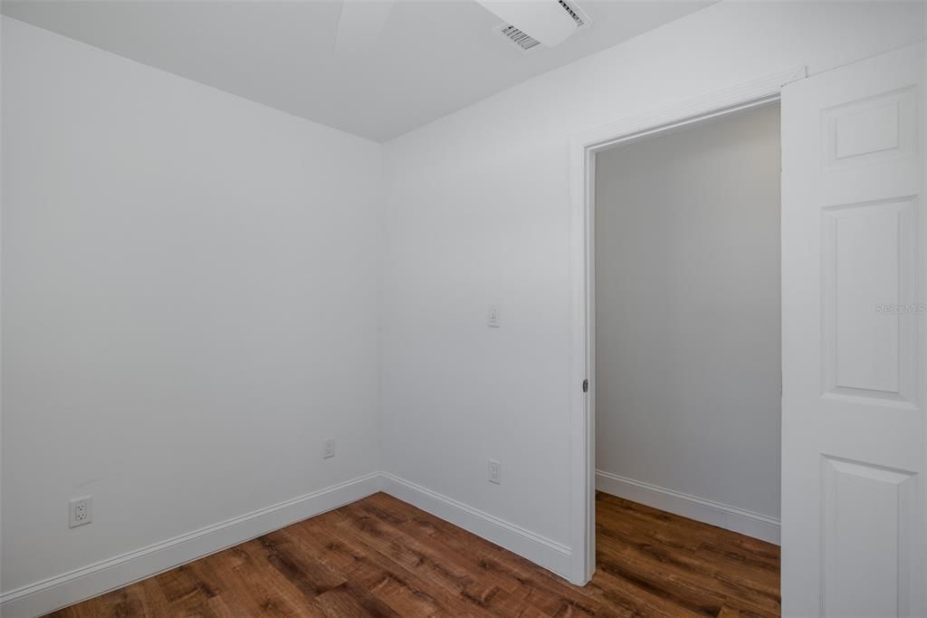 For Rent: $1,975 (2 beds, 1 baths, 672 Square Feet)