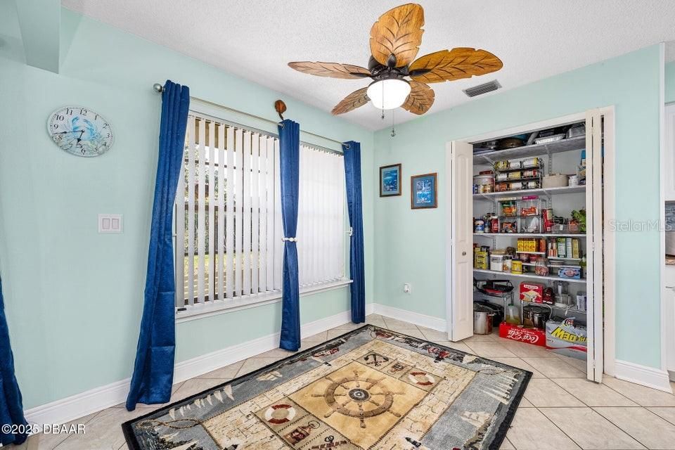 На продажу: $495,000 (3 спален, 2 ванн, 2033 Квадратных фут)