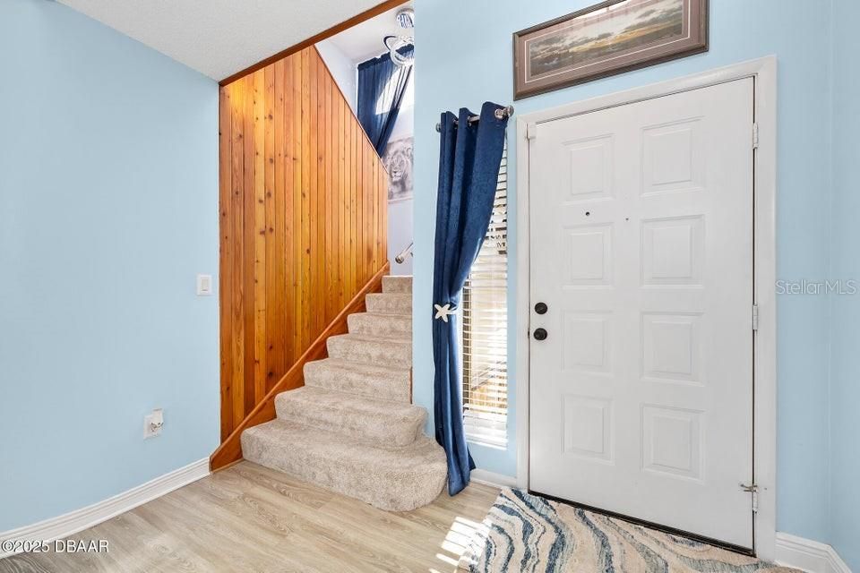 На продажу: $495,000 (3 спален, 2 ванн, 2033 Квадратных фут)