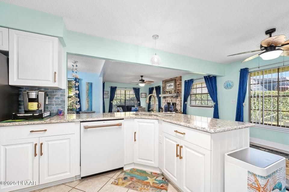 На продажу: $495,000 (3 спален, 2 ванн, 2033 Квадратных фут)