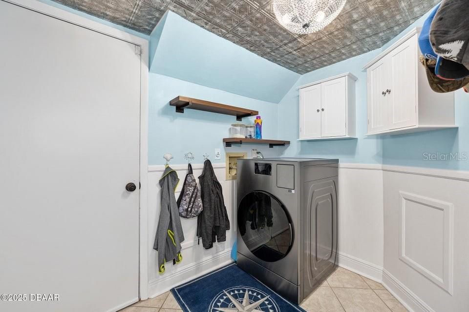 На продажу: $495,000 (3 спален, 2 ванн, 2033 Квадратных фут)