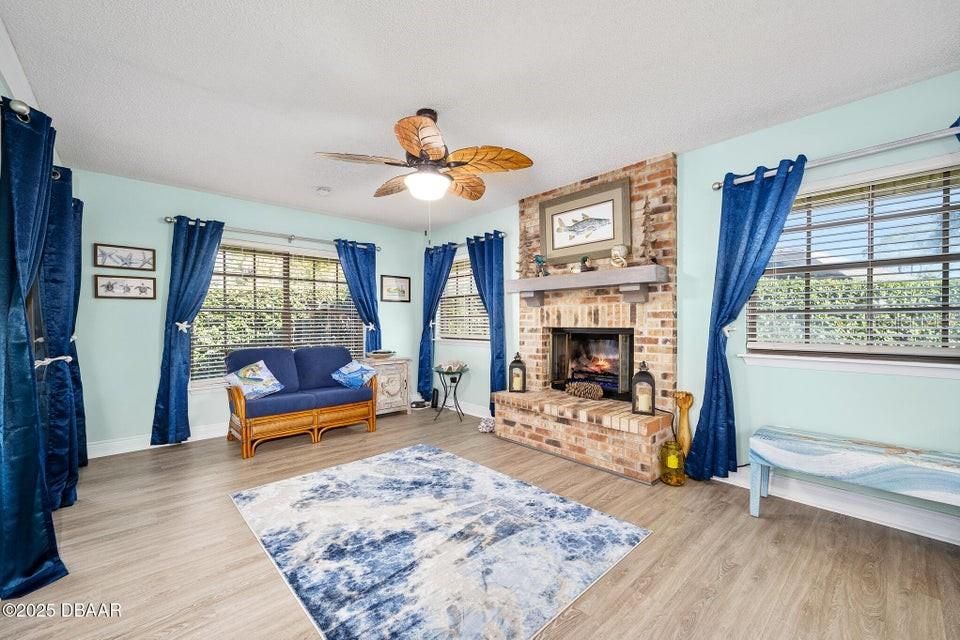 На продажу: $495,000 (3 спален, 2 ванн, 2033 Квадратных фут)