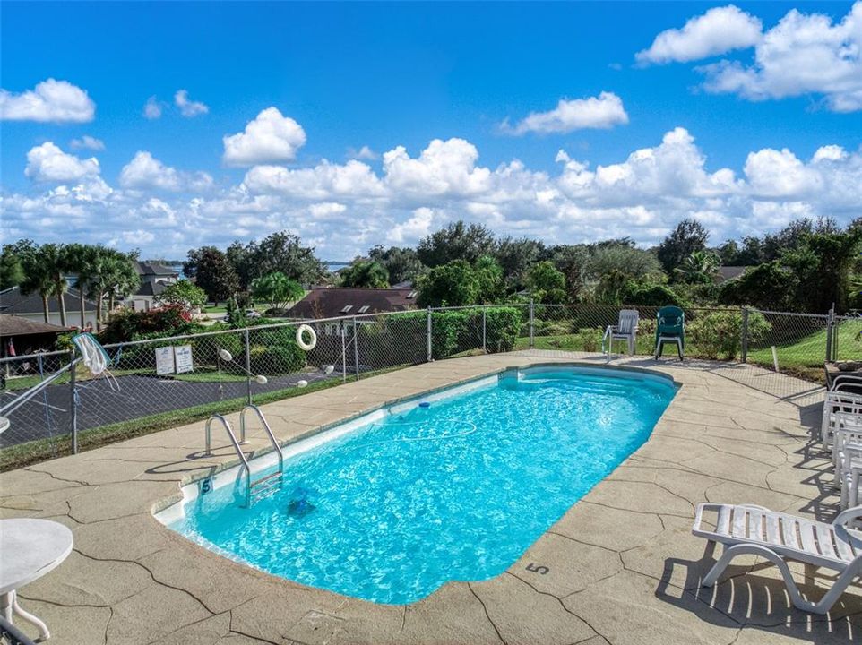 待售: $139,900 (2 贝兹, 2 浴室, 1324 平方英尺)