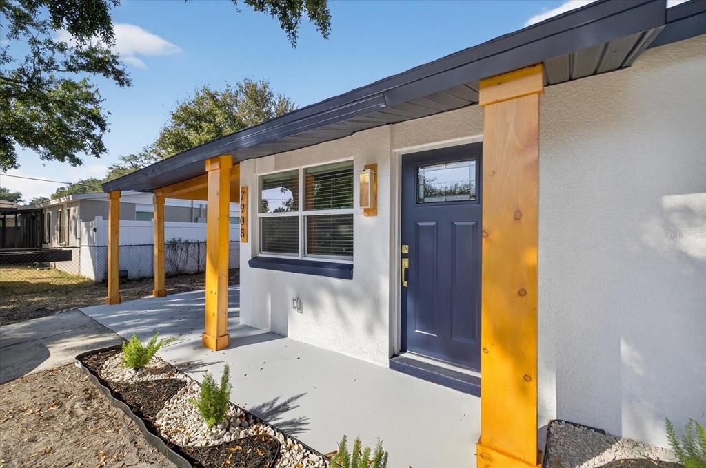 For Sale: $399,999 (4 beds, 2 baths, 1628 Square Feet)