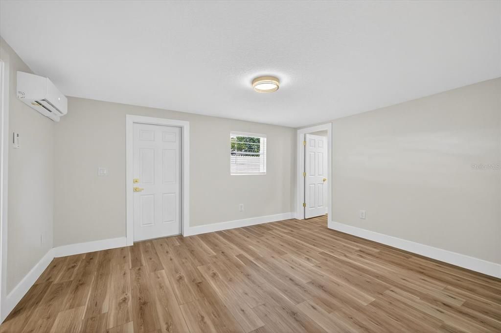 For Sale: $399,999 (4 beds, 2 baths, 1628 Square Feet)