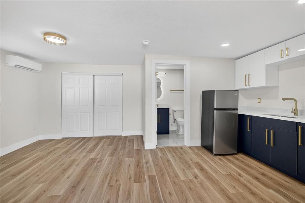 For Sale: $399,999 (4 beds, 2 baths, 1628 Square Feet)