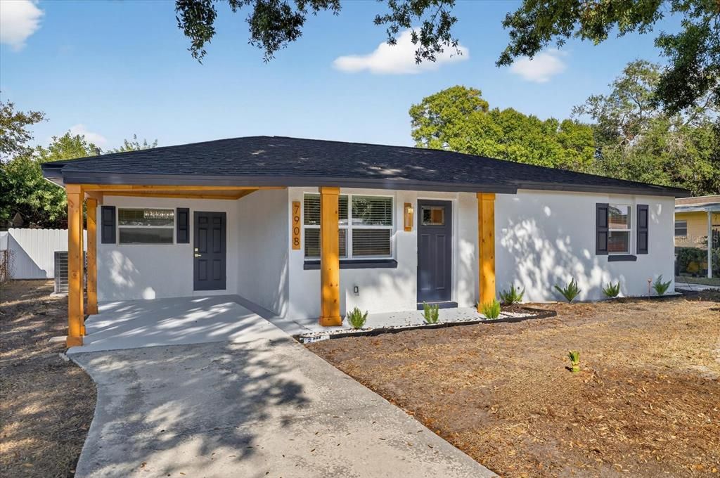 For Sale: $399,999 (4 beds, 2 baths, 1628 Square Feet)