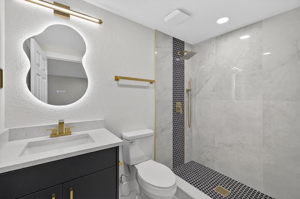 For Sale: $399,999 (4 beds, 2 baths, 1628 Square Feet)