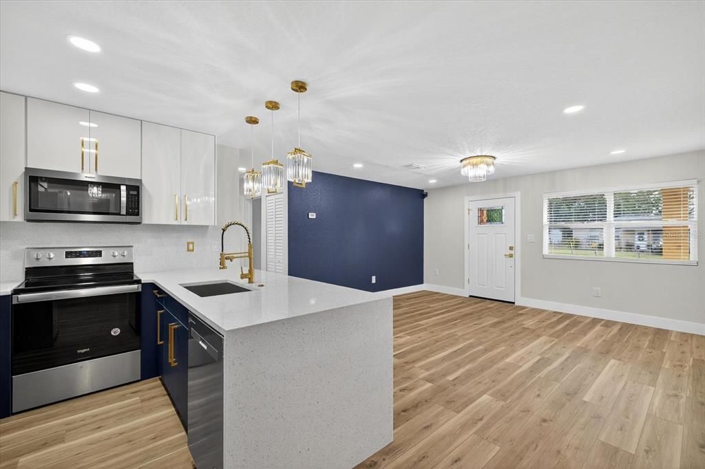 For Sale: $399,999 (4 beds, 2 baths, 1628 Square Feet)