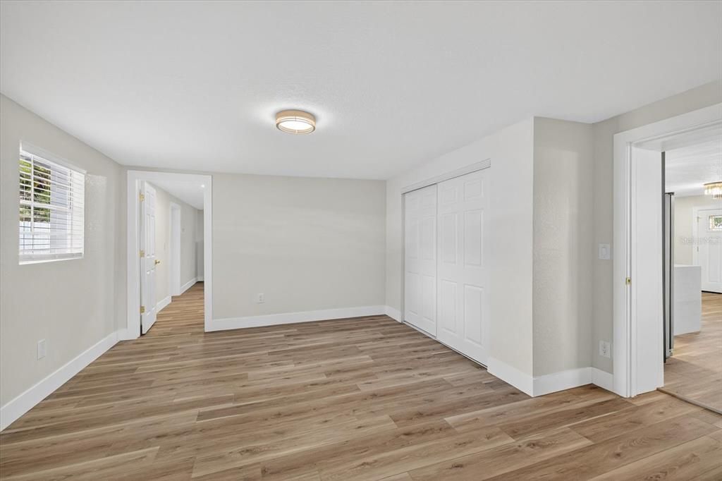 For Sale: $399,999 (4 beds, 2 baths, 1628 Square Feet)