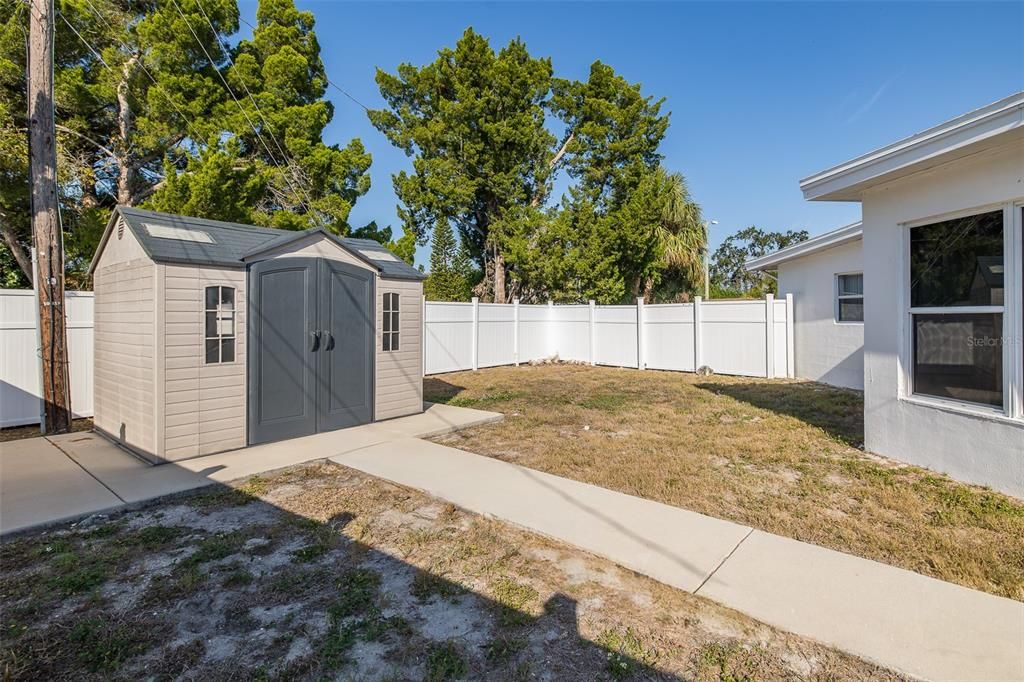 For Rent: $1,875 (2 beds, 1 baths, 822 Square Feet)