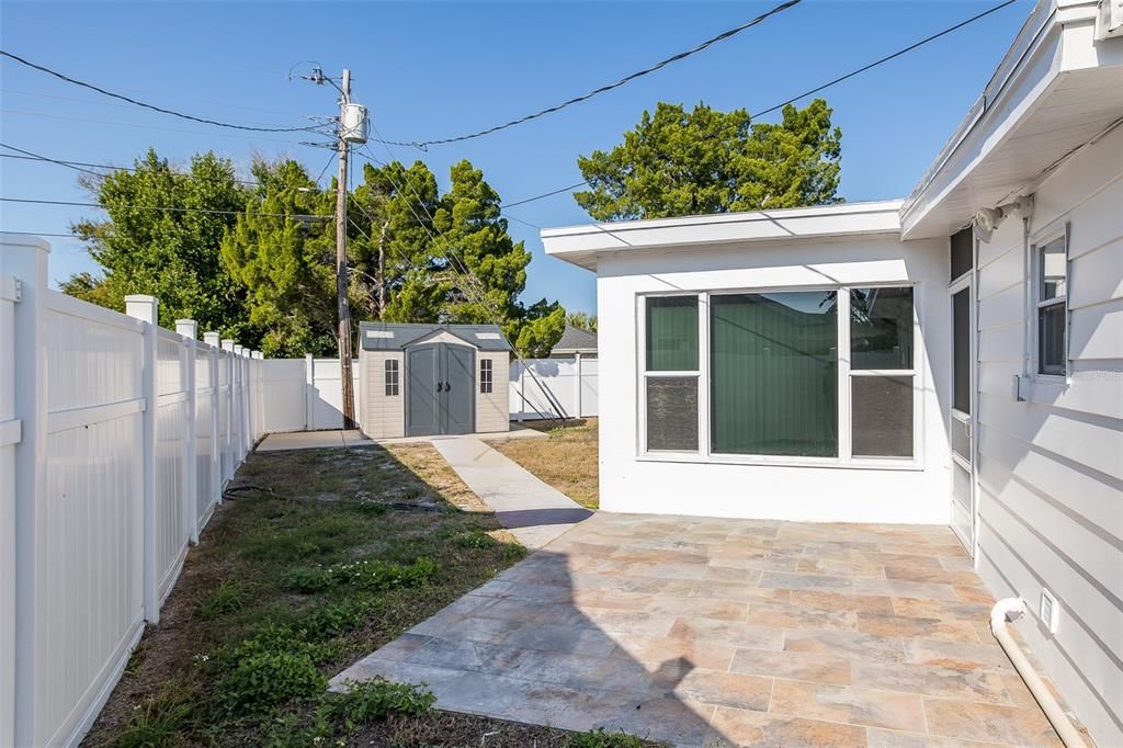 For Rent: $1,875 (2 beds, 1 baths, 822 Square Feet)