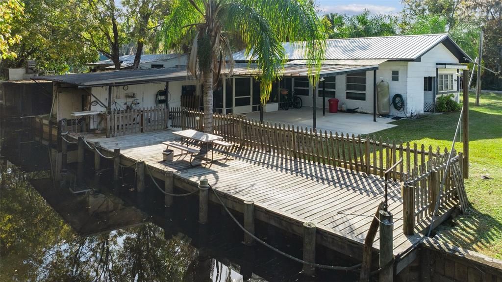 For Sale: $120,000 (2 beds, 1 baths, 1044 Square Feet)