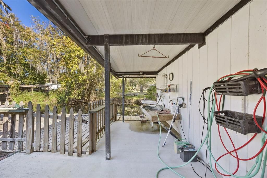 For Sale: $120,000 (2 beds, 1 baths, 1044 Square Feet)