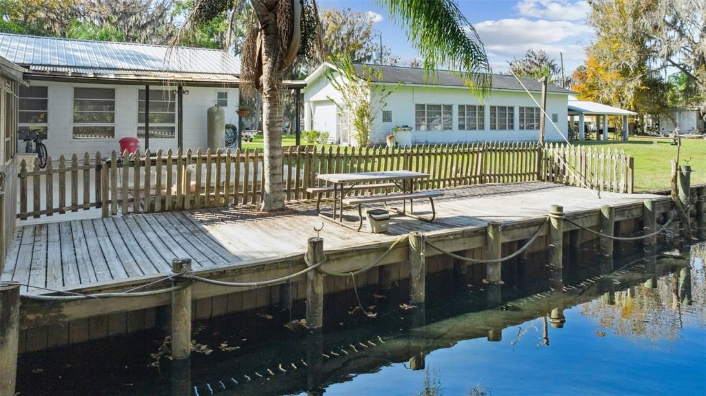 For Sale: $120,000 (2 beds, 1 baths, 1044 Square Feet)