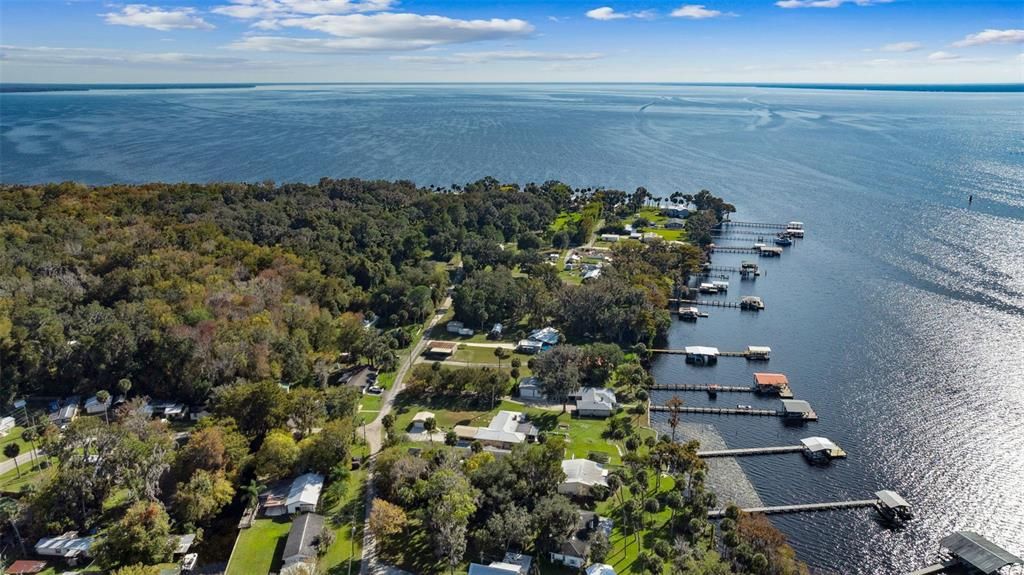 For Sale: $120,000 (2 beds, 1 baths, 1044 Square Feet)