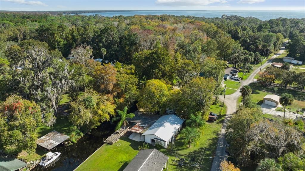 For Sale: $120,000 (2 beds, 1 baths, 1044 Square Feet)