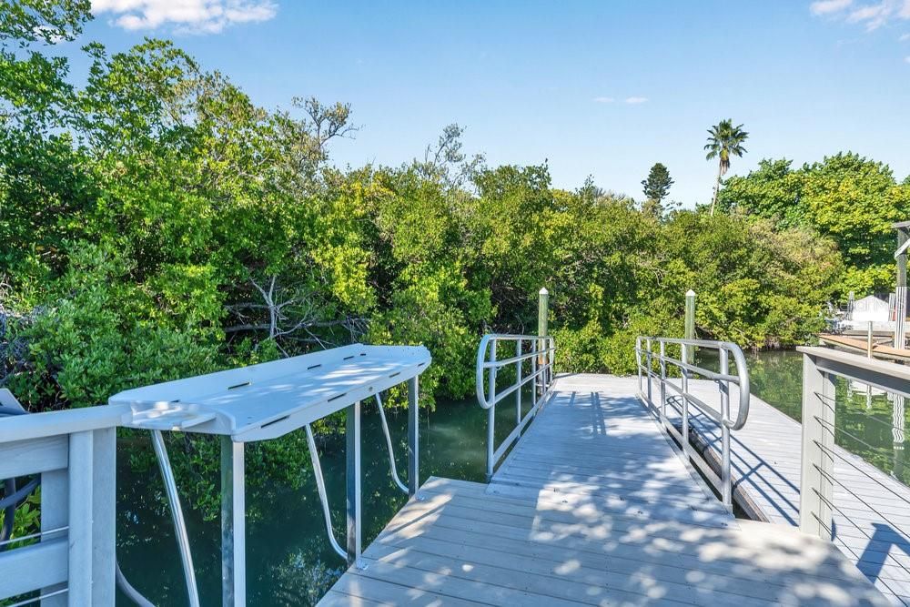 En Venta: $2,999,999 (3 camas, 3 baños, 2852 Pies cuadrados)