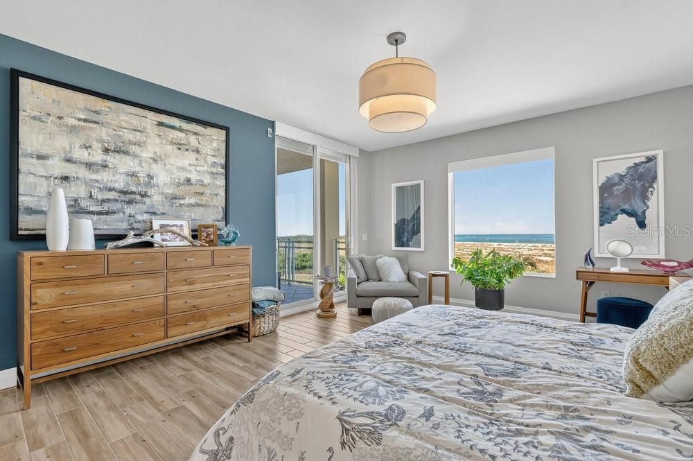 En Venta: $2,999,999 (3 camas, 3 baños, 2852 Pies cuadrados)