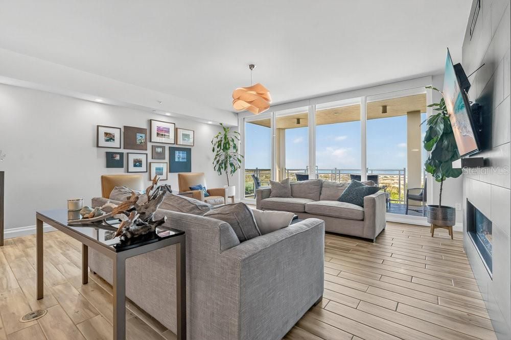 En Venta: $2,999,999 (3 camas, 3 baños, 2852 Pies cuadrados)