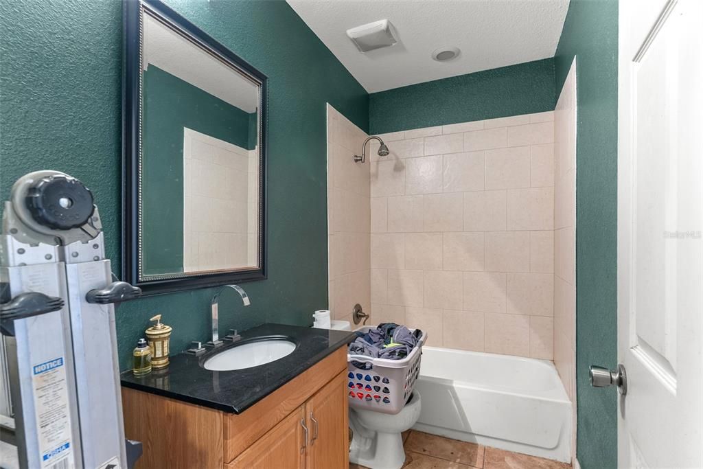 For Sale: $875,000 (4 beds, 3 baths, 4996 Square Feet)