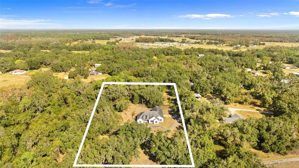 For Sale: $875,000 (4 beds, 3 baths, 4996 Square Feet)